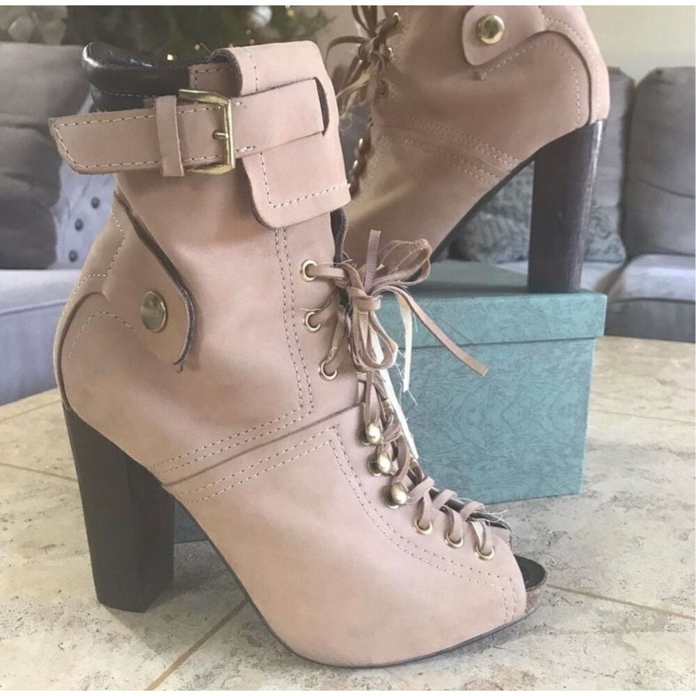 APEPAZZA Suede Combat Bootie Tan Leather Peep Toe Boot Size 7